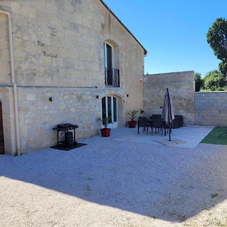 Appartement Dans Mas Provencal Arles Exterior photo
