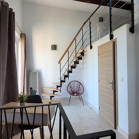Appartement Dans Mas Provencal Arles Exterior photo