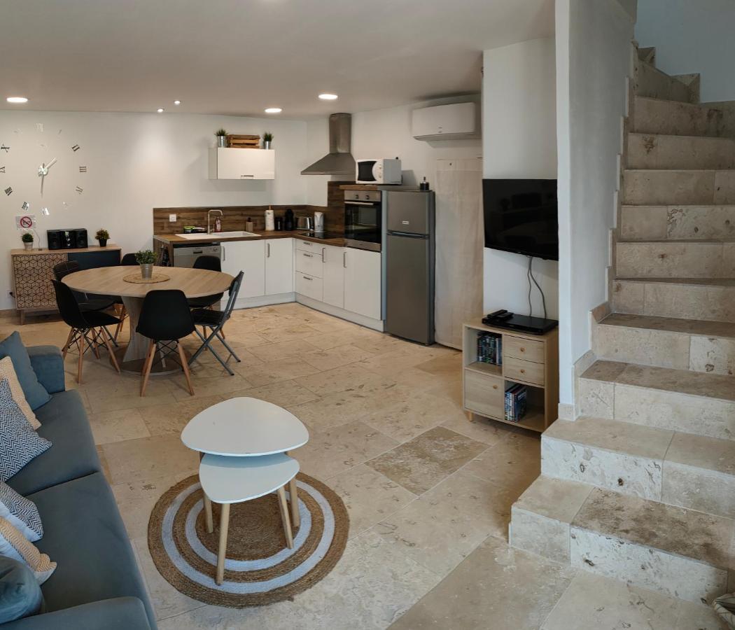 Appartement Dans Mas Provencal Arles Exterior photo