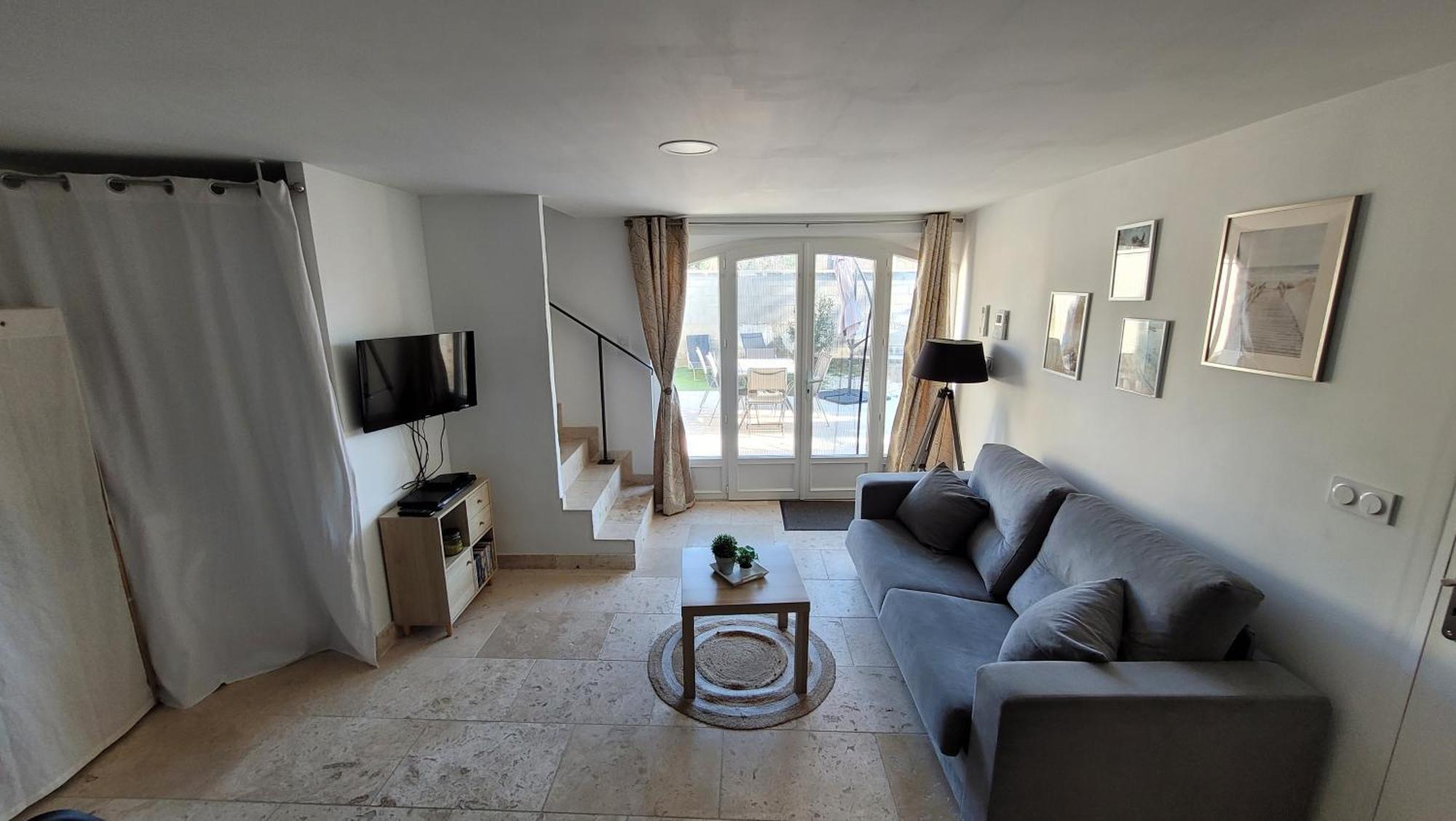 Appartement Dans Mas Provencal Arles Exterior photo